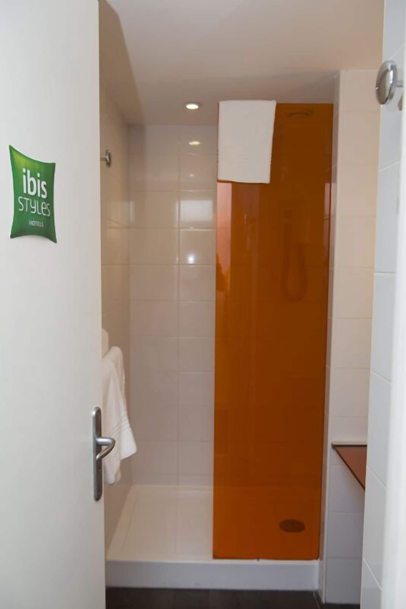 Hotel Ibis Styles Annemasse Genève Ambilly Exterior foto